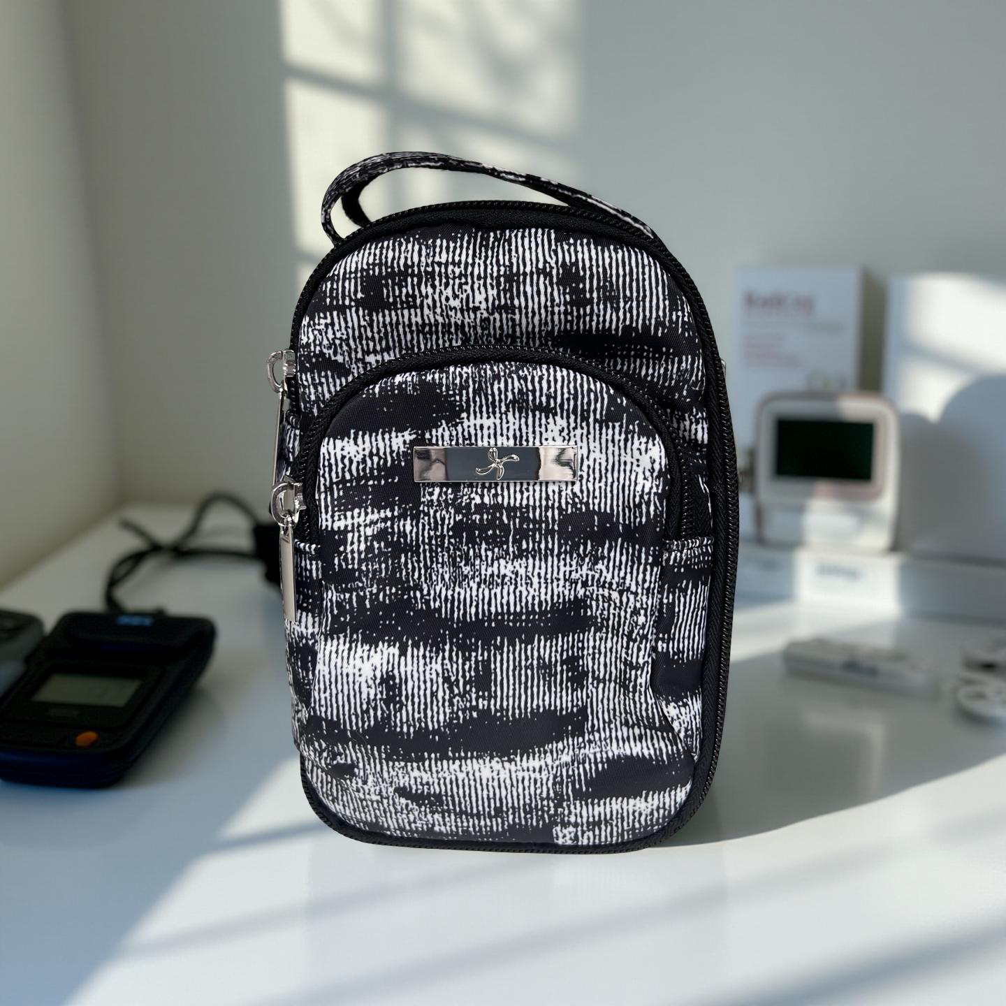 diabetes supply case